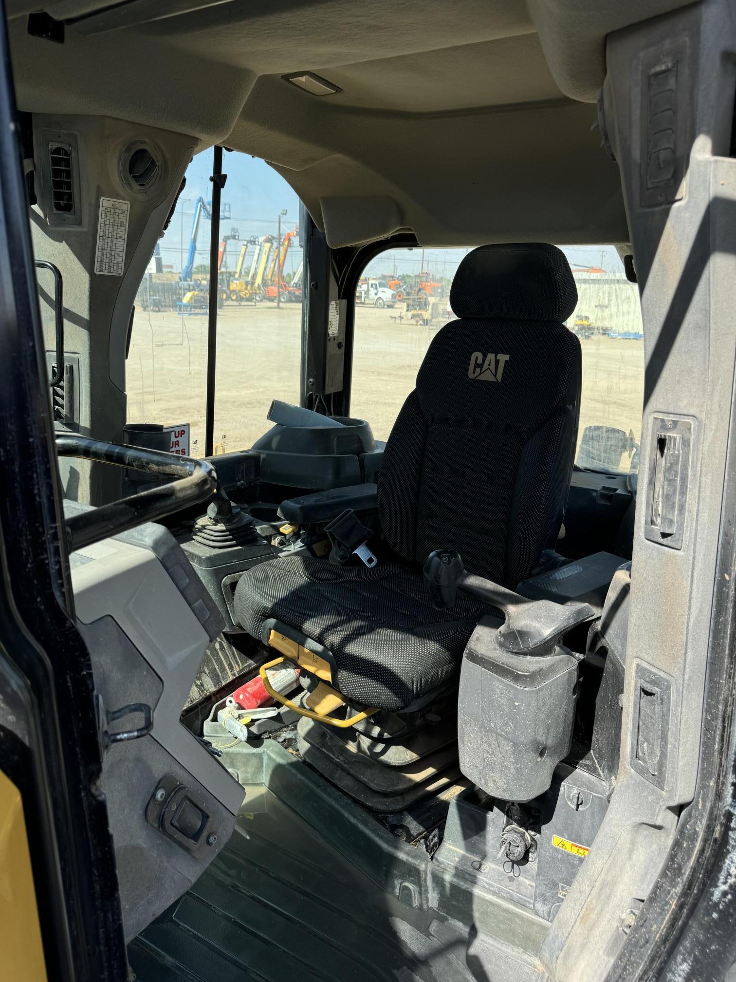 2020 CATERPILLAR D6 VPAT - Image 10